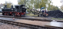 Bekohlung der Lok - auch bei Regen